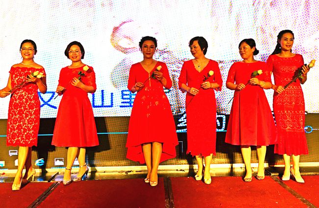 670024230723563045_副本